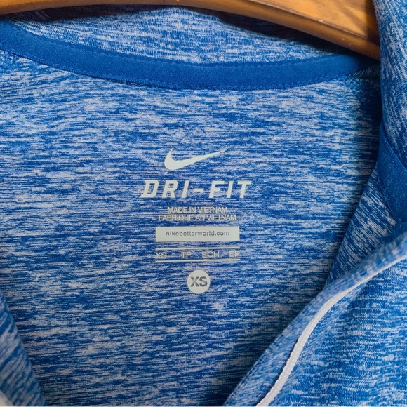 NIKE Dri-Fit long sleeve top with thumbholes - Picture 2 of 8